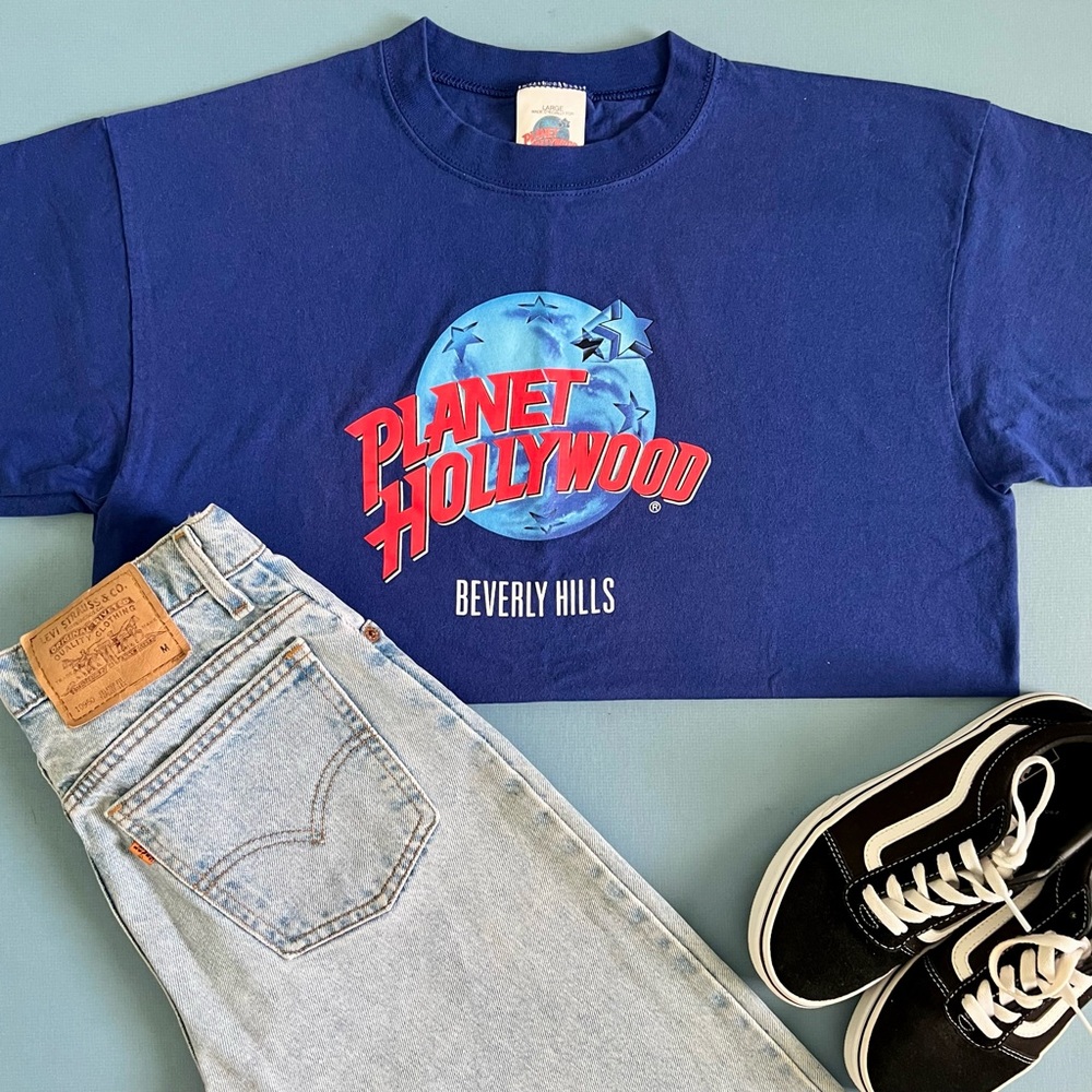 Vintage Planet Hollywood Beverley Hillsā Blue Graphic Shirt